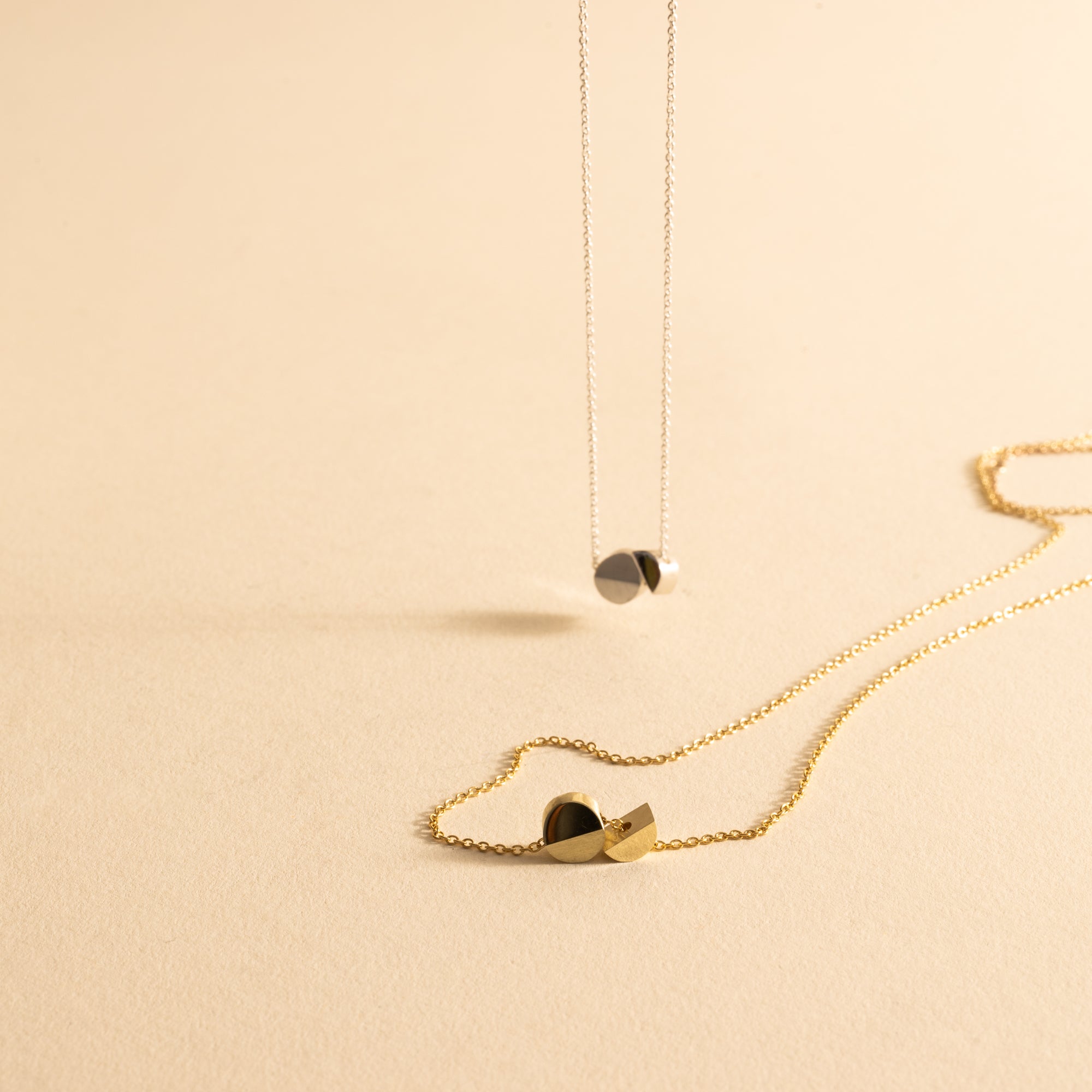 Mini Liz Necklace
