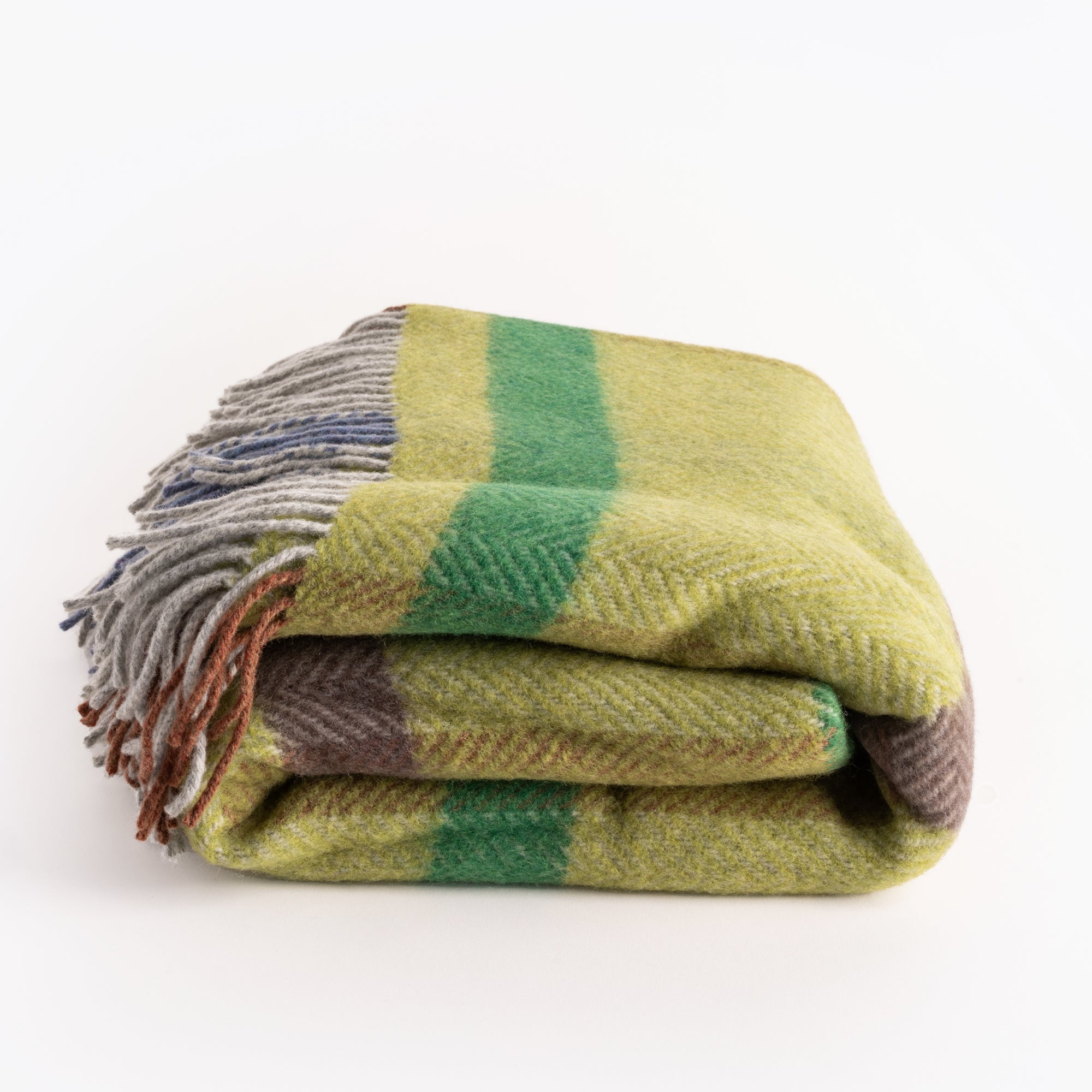 Green and Turf Check Throw